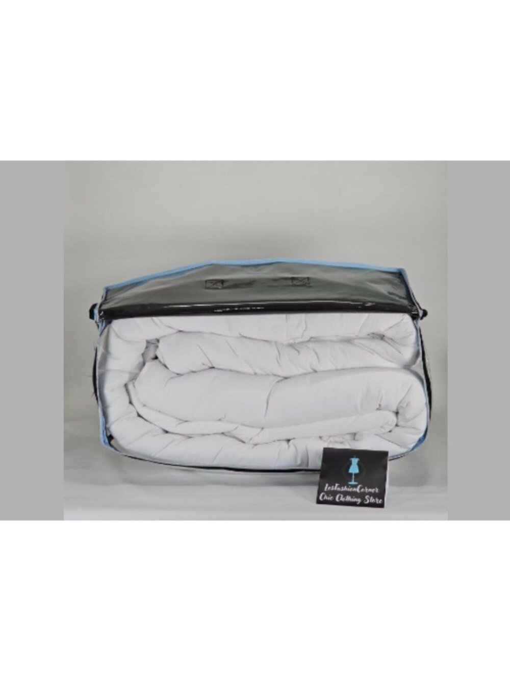 NWT SHEEX Original Performance White Hypoallergenic Comforter Size Full/XL 003-B
